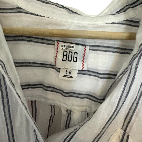 Ryanne Oversized Button-Down Shirt - Picture 4 of 5